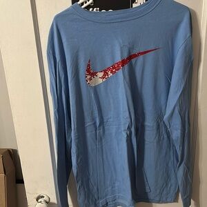 Nike long sleeve tee